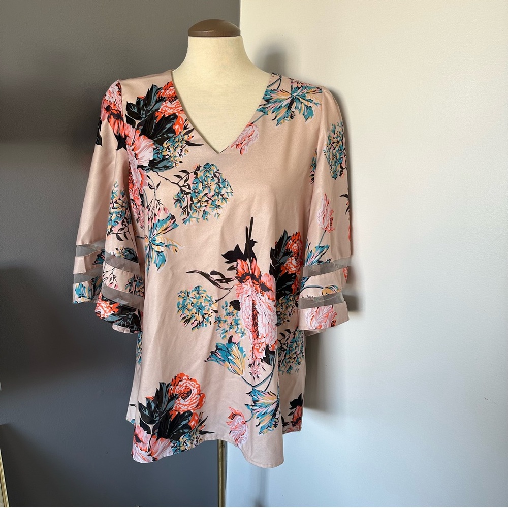 Floral top